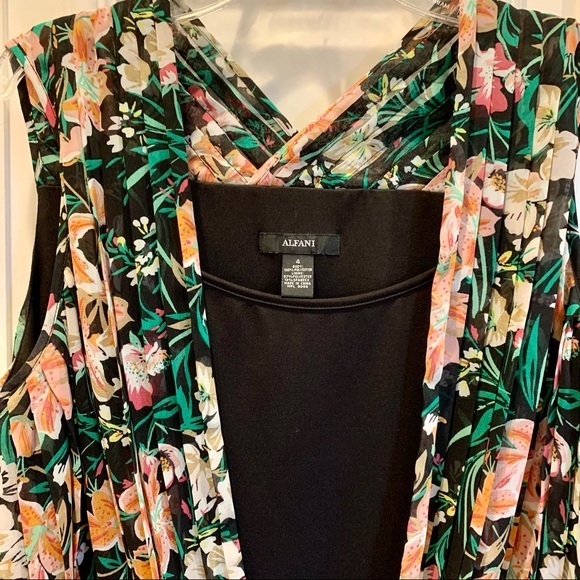 Alfani Black & Green Floral Top 4‎ - Picture 2 of 8